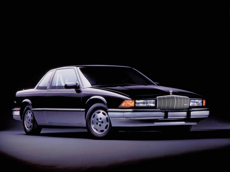  Buick Regal Coupe 1988 года  (фото 4 из 5)